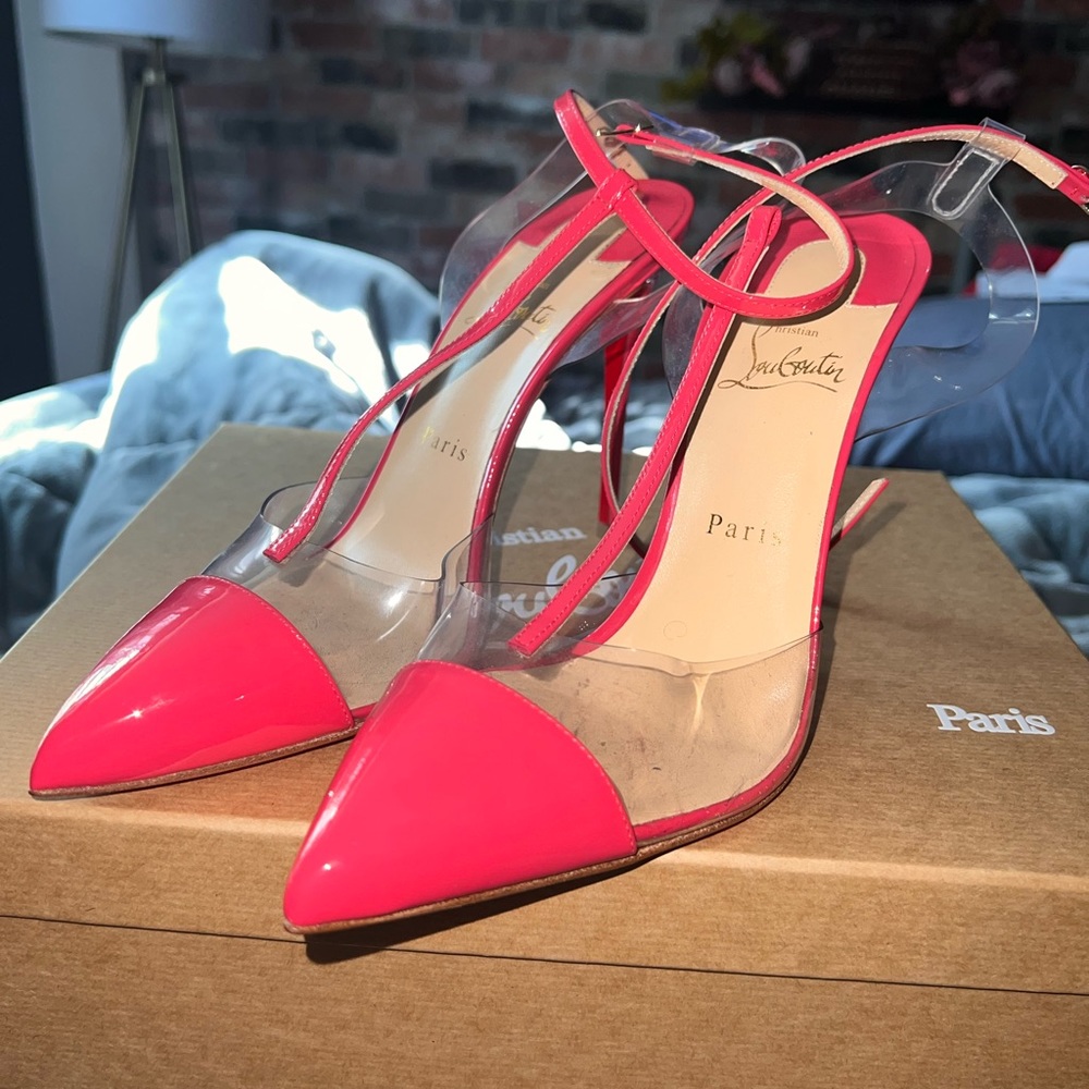 Christian Louboutin Nosy patent leather hot pink sz 40.5